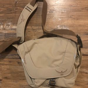 Brand new Osprey messenger bag